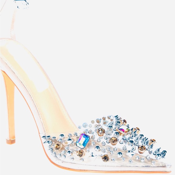 Stunning studded Steve Madden heels - Picture 3 of 8